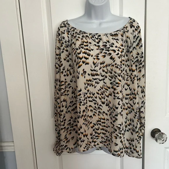 CAbi  Round Trip Cream and Brown Blouse with Peter Pan Collar - Picture 10 of 10